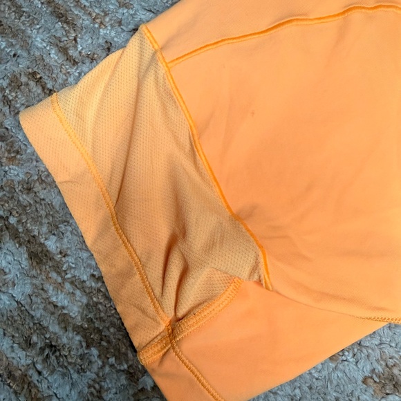 Lululemon Athletica Spinerette biker Shorts size 8 Creamsicle Pop 🧡🍑🧡🍑 - Picture 6 of 6